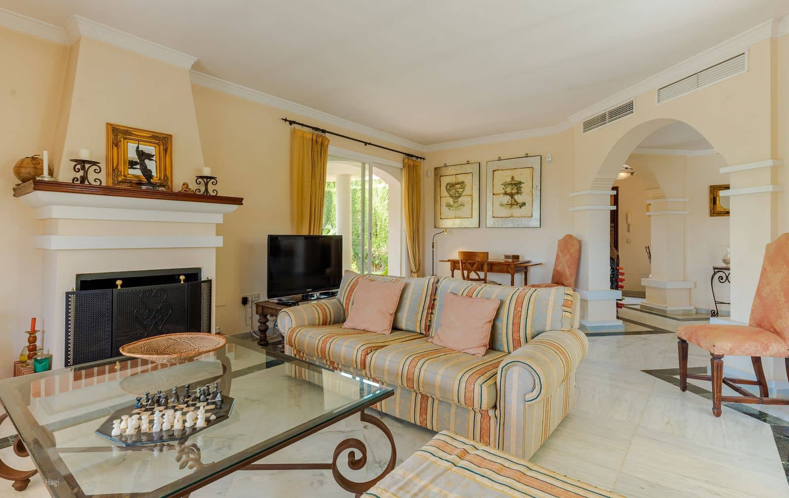 3 soveværelse Villa til salg i Bahia de Marbella med swimmingpool - € 1.900.000 (Ref: 7852590)