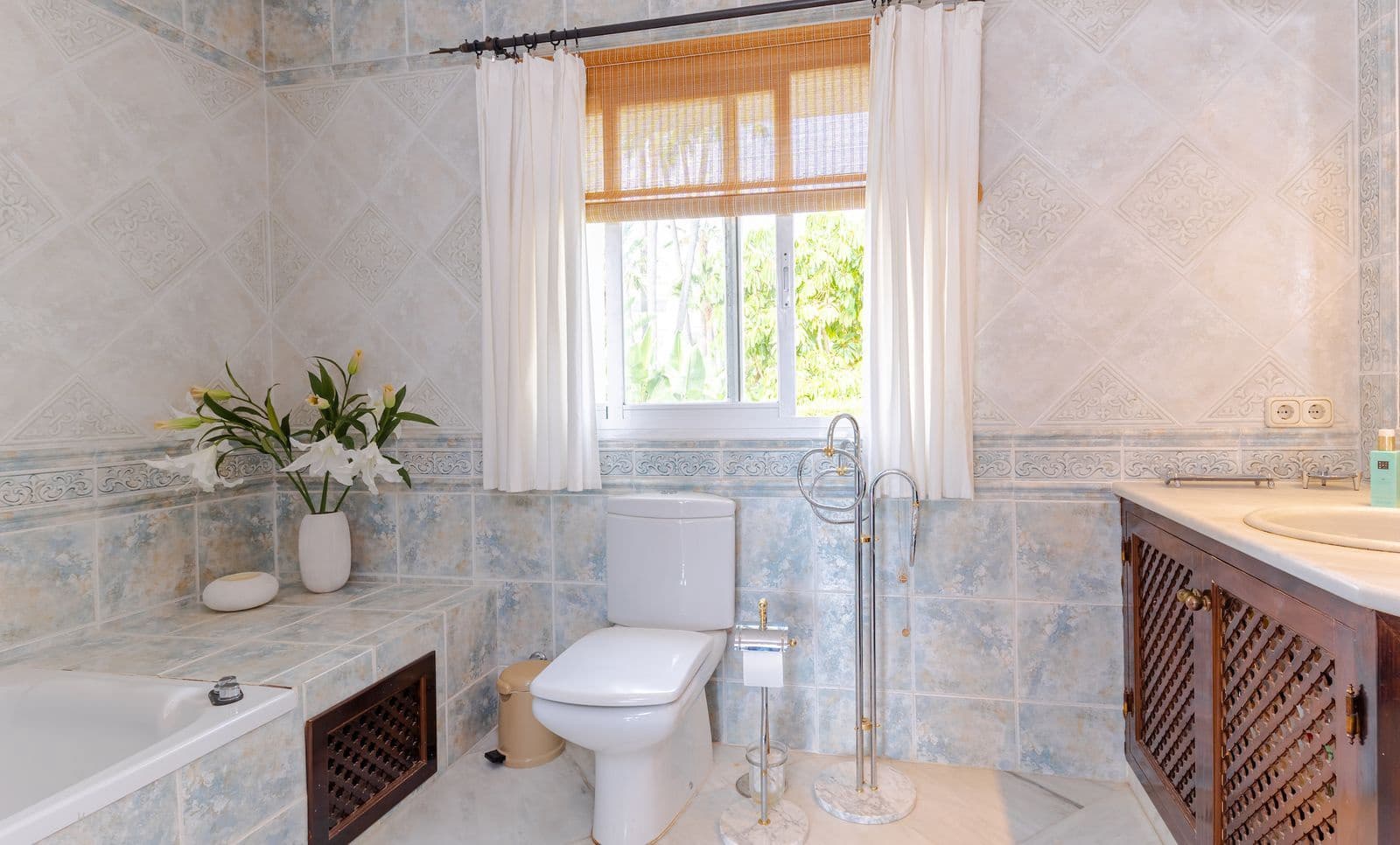 3 soveværelse Villa til salg i Bahia de Marbella med swimmingpool - € 1.900.000 (Ref: 7852590)