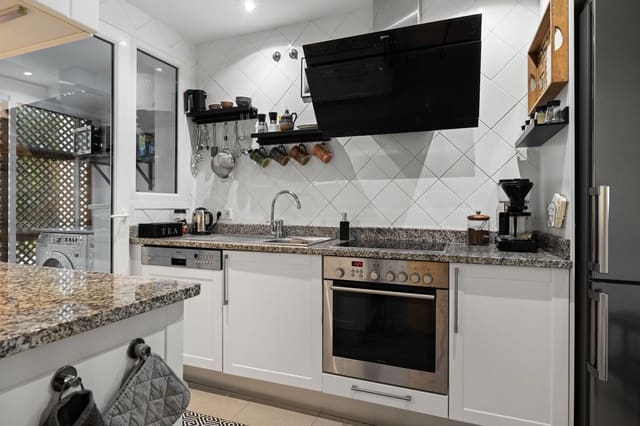 3 chambre Appartement à vendre à Mijas Golf, Mijas avec piscine garage - 399 000 € (Ref: 7860217)