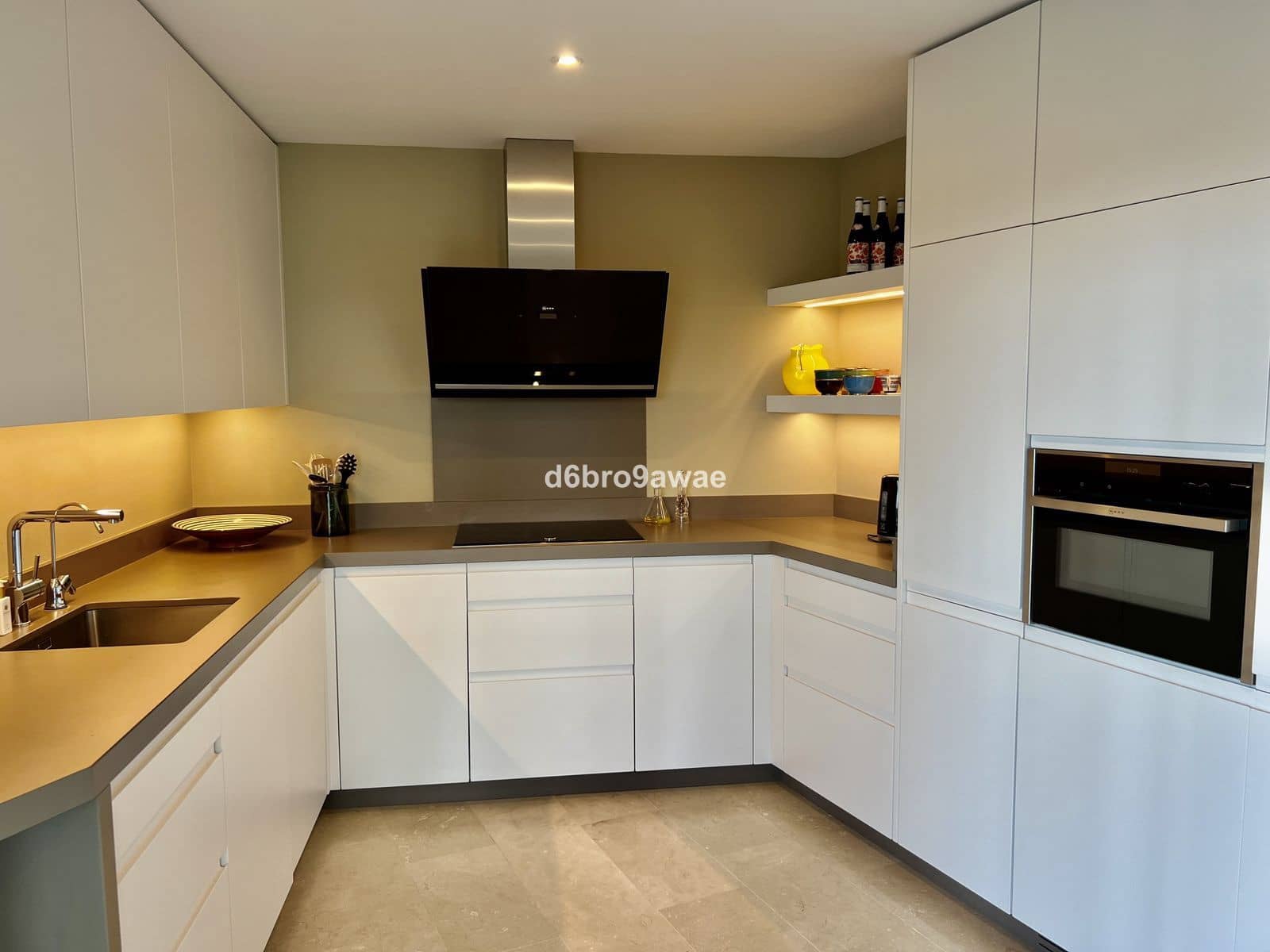 4 soveværelse Villa til salg i Marbella med swimmingpool garage - € 1.775.000 (Ref: 7862847)