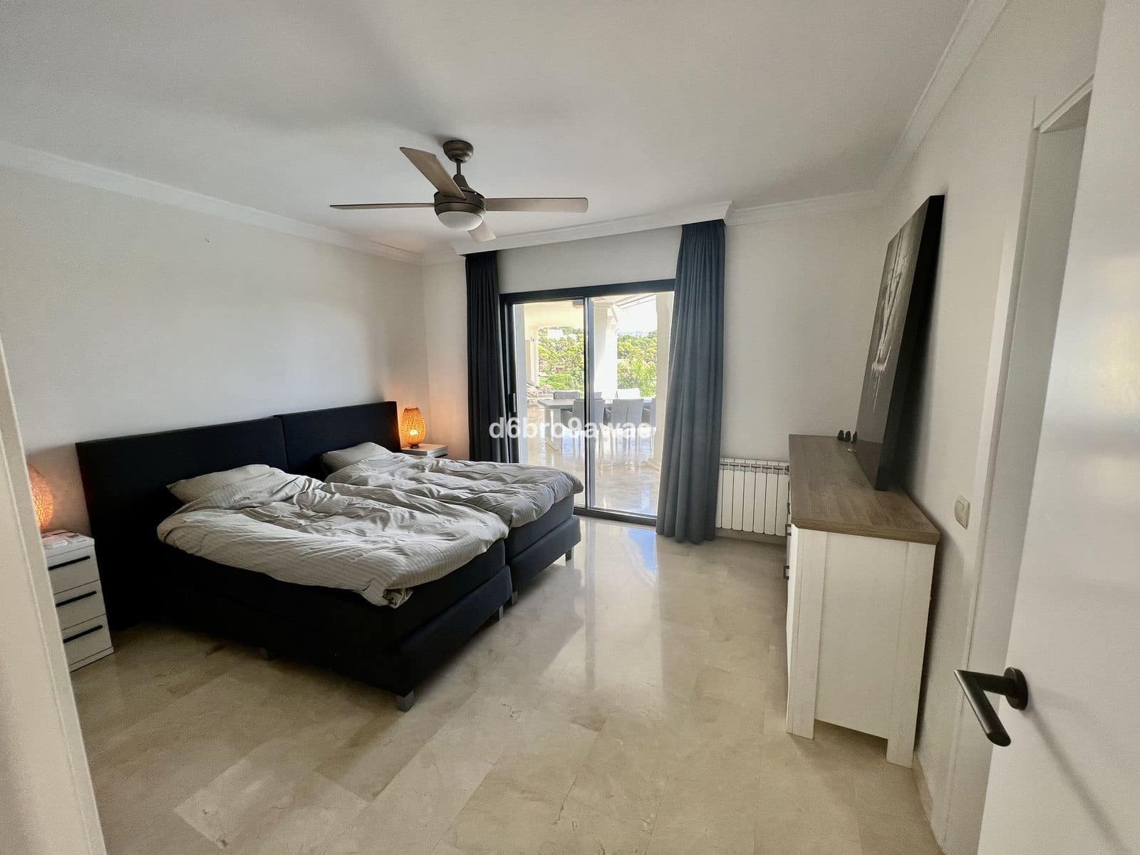 4 soveværelse Villa til salg i Marbella med swimmingpool garage - € 1.775.000 (Ref: 7862847)