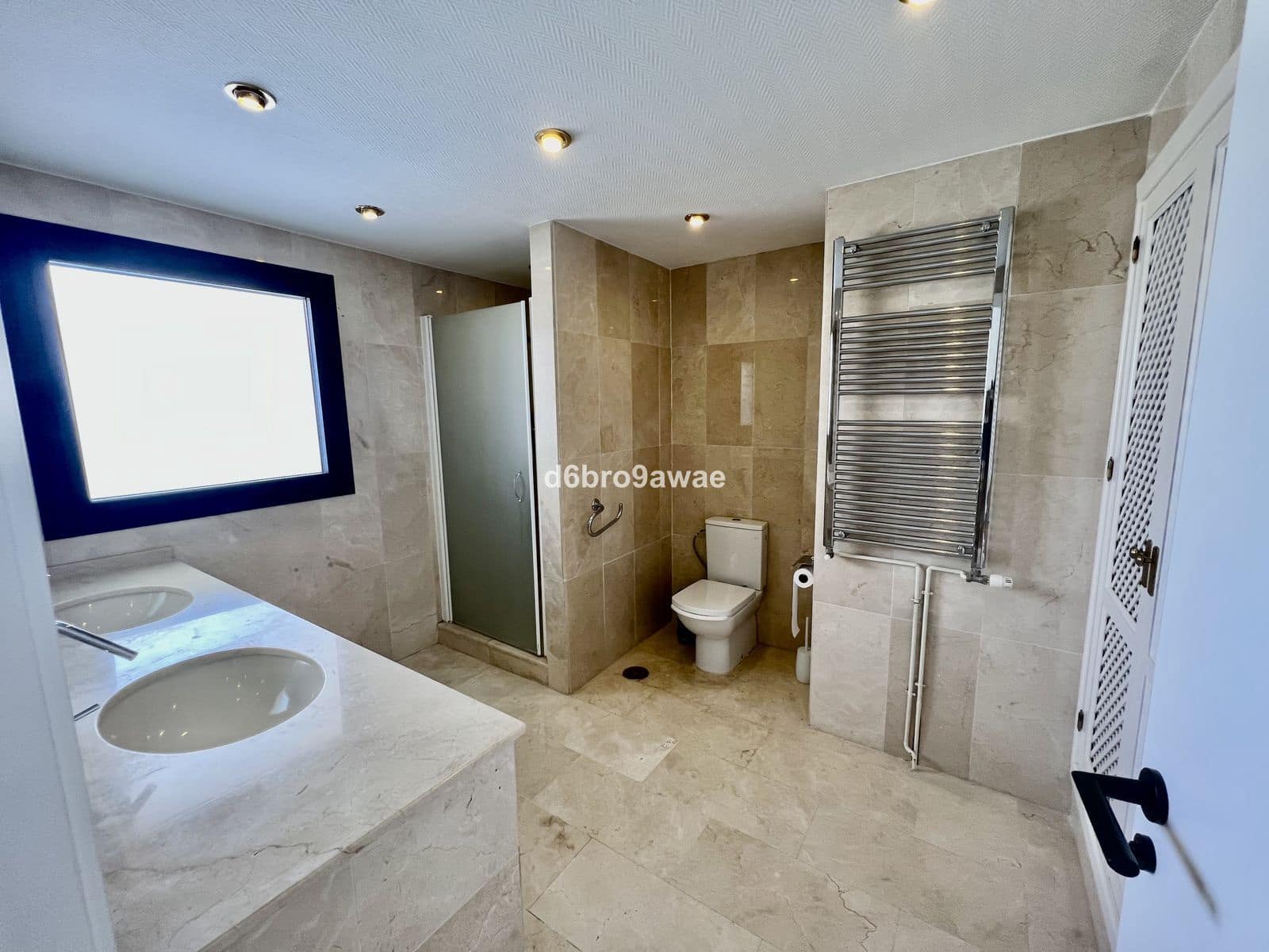 4 soveværelse Villa til salg i Marbella med swimmingpool garage - € 1.775.000 (Ref: 7862847)