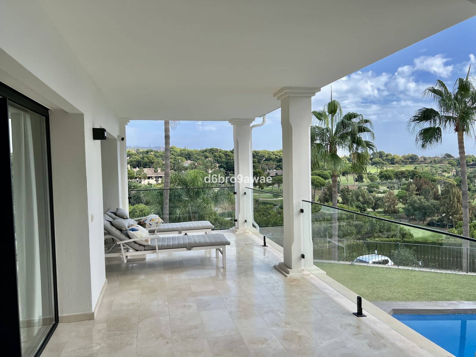 4 soveværelse Villa til salg i Marbella med swimmingpool garage - € 1.775.000 (Ref: 7862847)