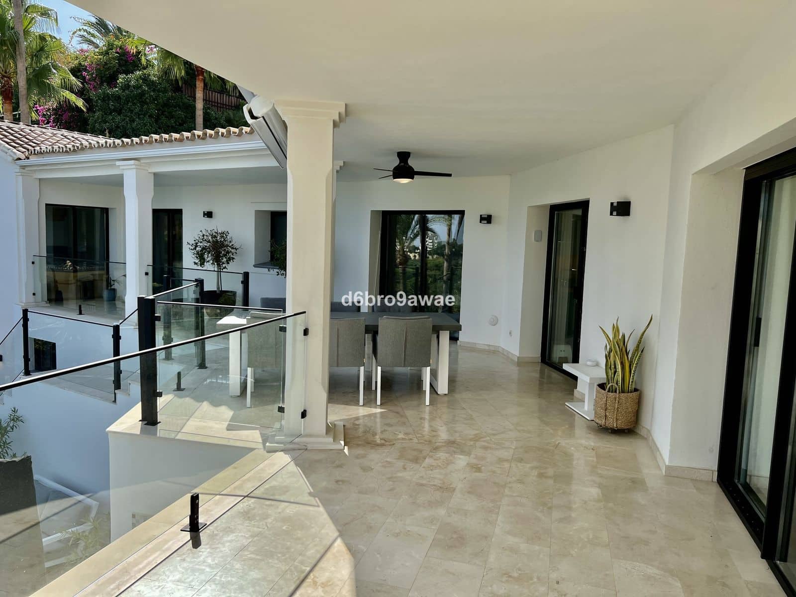 4 soveværelse Villa til salg i Marbella med swimmingpool garage - € 1.775.000 (Ref: 7862847)