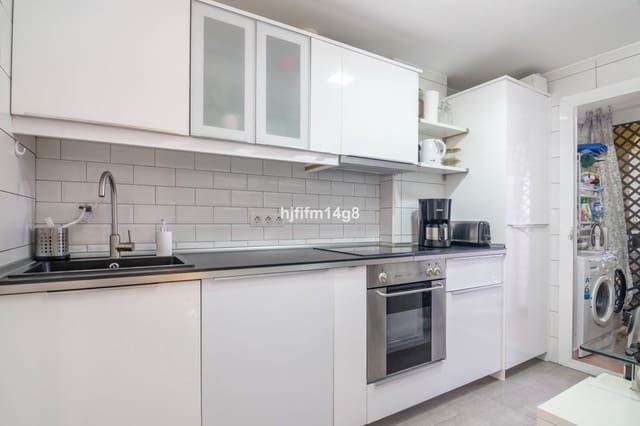 3 soveværelse Lejlighed til salg i Nueva Andalucia, Marbella med swimmingpool garage - € 395.000 (Ref: 7869058)