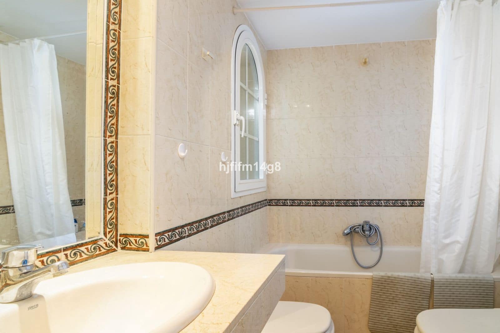 3 soveværelse Lejlighed til salg i Nueva Andalucia med swimmingpool garage - € 395.000 (Ref: 7869058)