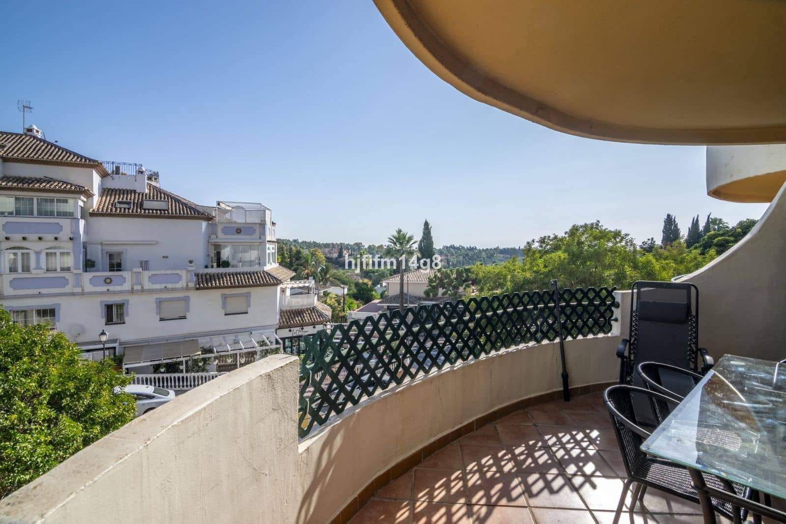 3 soveværelse Lejlighed til salg i Nueva Andalucia med swimmingpool garage - € 395.000 (Ref: 7869058)