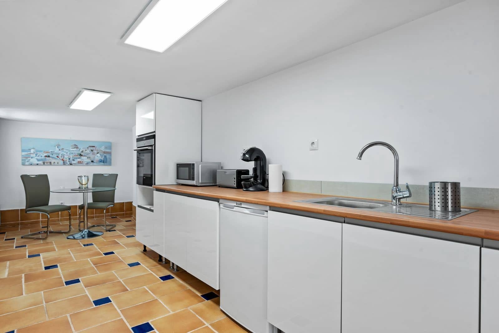 4 soverom Villa til salgs i El Paraiso med svømmebasseng garasje - € 1 695 000 (Ref: 7870908)