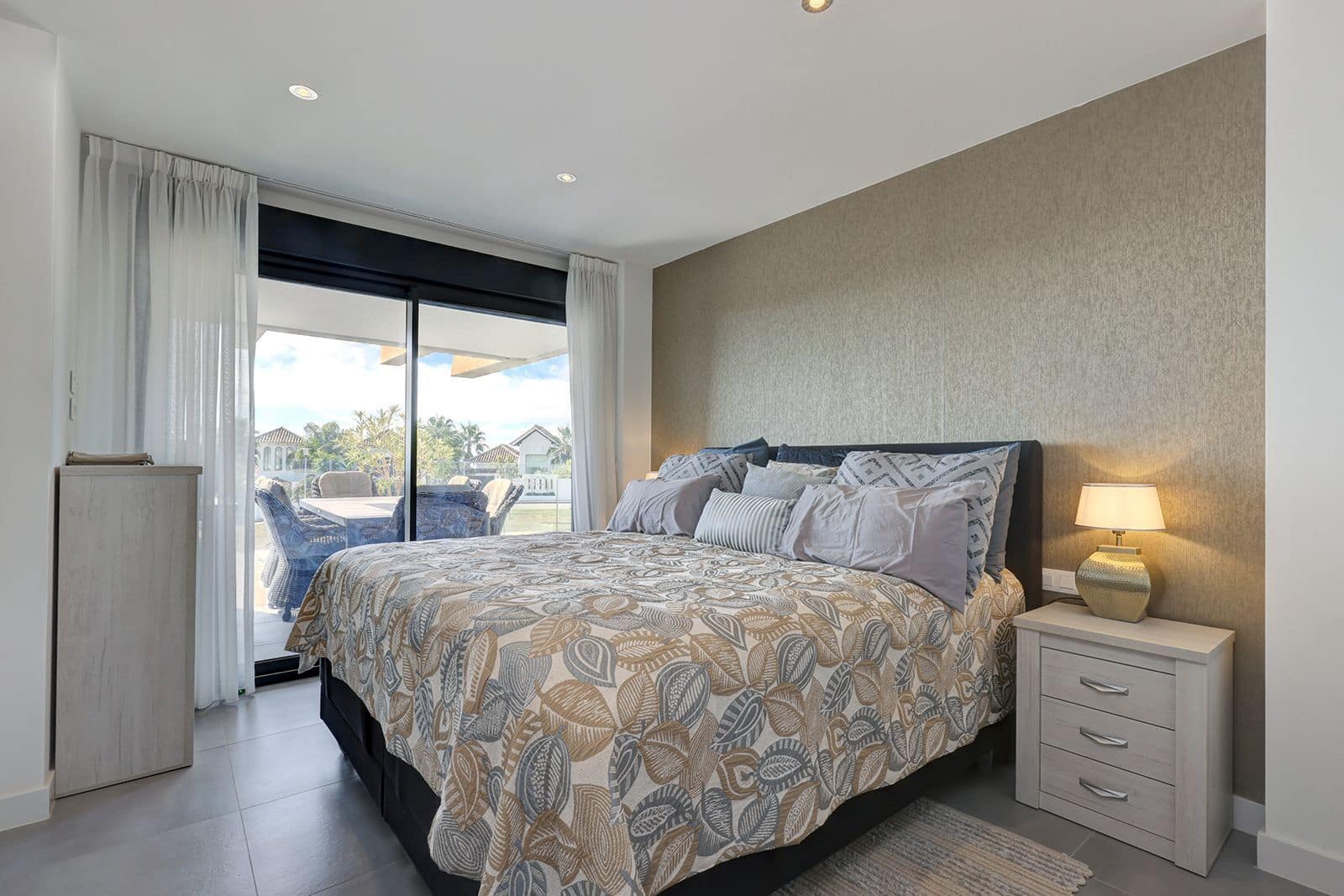 3 soverom Leilighet til salgs i New Golden Mile med svømmebasseng garasje - € 475 000 (Ref: 7870910)