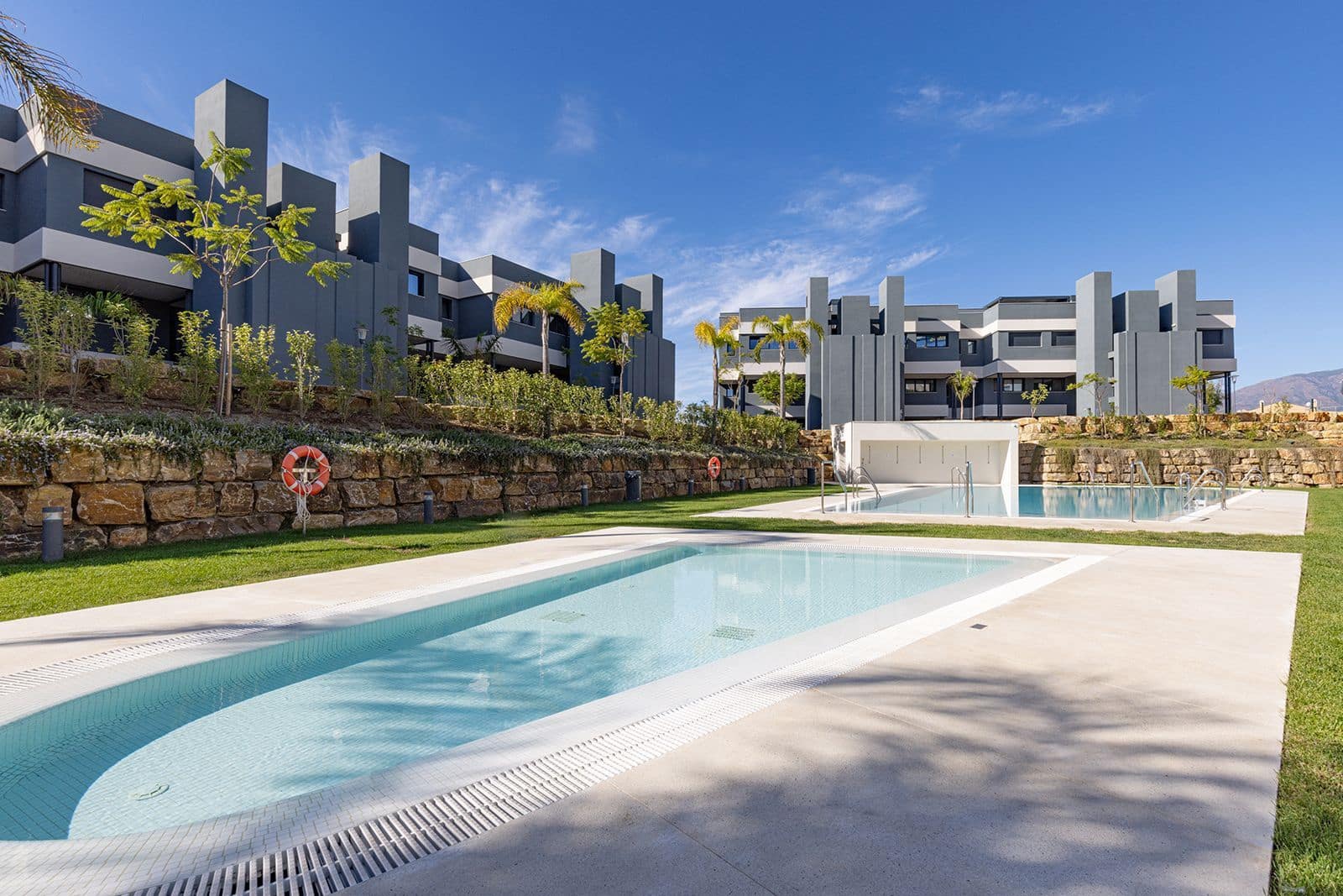 3 soverom Leilighet til salgs i New Golden Mile med svømmebasseng garasje - € 475 000 (Ref: 7870910)