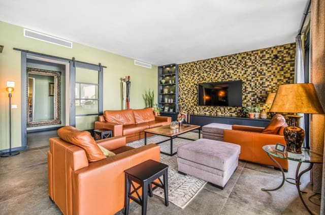 3 soveværelse Villa til salg i Rio Real - Los Monteros, Marbella med swimmingpool garage - € 1.495.000 (Ref: 7891762)