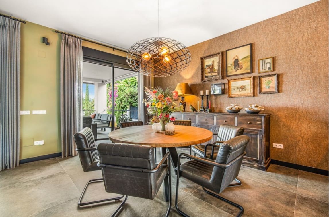 3 soveværelse Villa til salg i Marbella med swimmingpool garage - € 1.495.000 (Ref: 7891762)