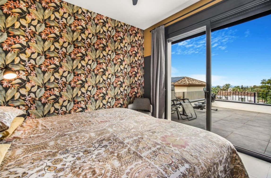 3 soveværelse Villa til salg i Marbella med swimmingpool garage - € 1.495.000 (Ref: 7891762)