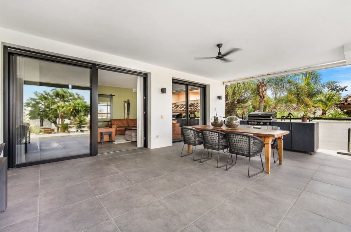 3 soveværelse Villa til salg i Marbella med swimmingpool garage - € 1.495.000 (Ref: 7891762)