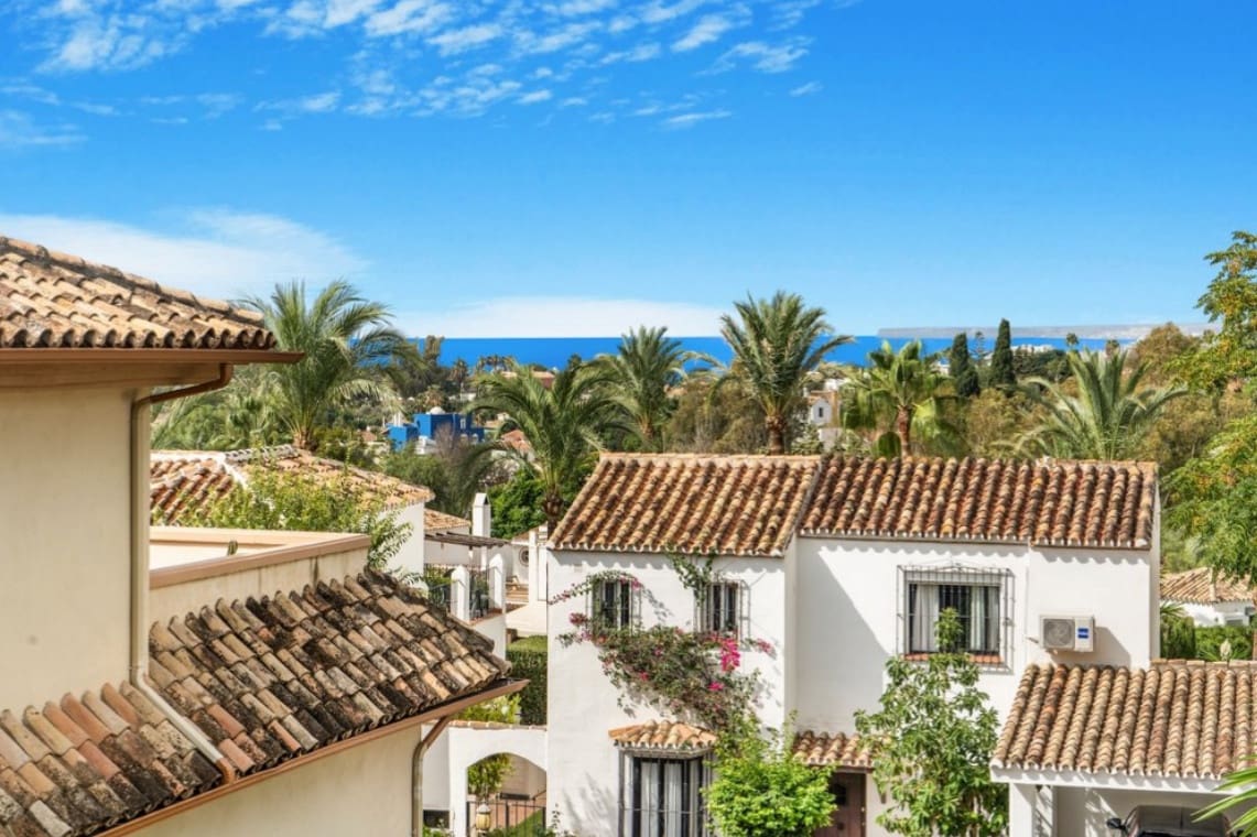 3 soveværelse Villa til salg i Marbella med swimmingpool garage - € 1.495.000 (Ref: 7891762)