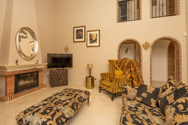 5 chambre Villa/Maison à vendre à La Capellanía - El Higuerón, Benalmádena avec piscine garage - 1 295 000 € (Ref: 7977668)