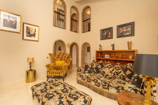 5 chambre Villa/Maison à vendre à La Capellanía - El Higuerón, Benalmádena avec piscine garage - 1 295 000 € (Ref: 7977668)