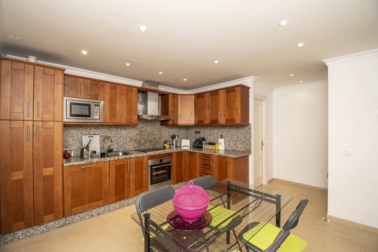 3 soveværelse Byhus til salg i Benahavis med swimmingpool garage - € 725.000 (Ref: 8012473)