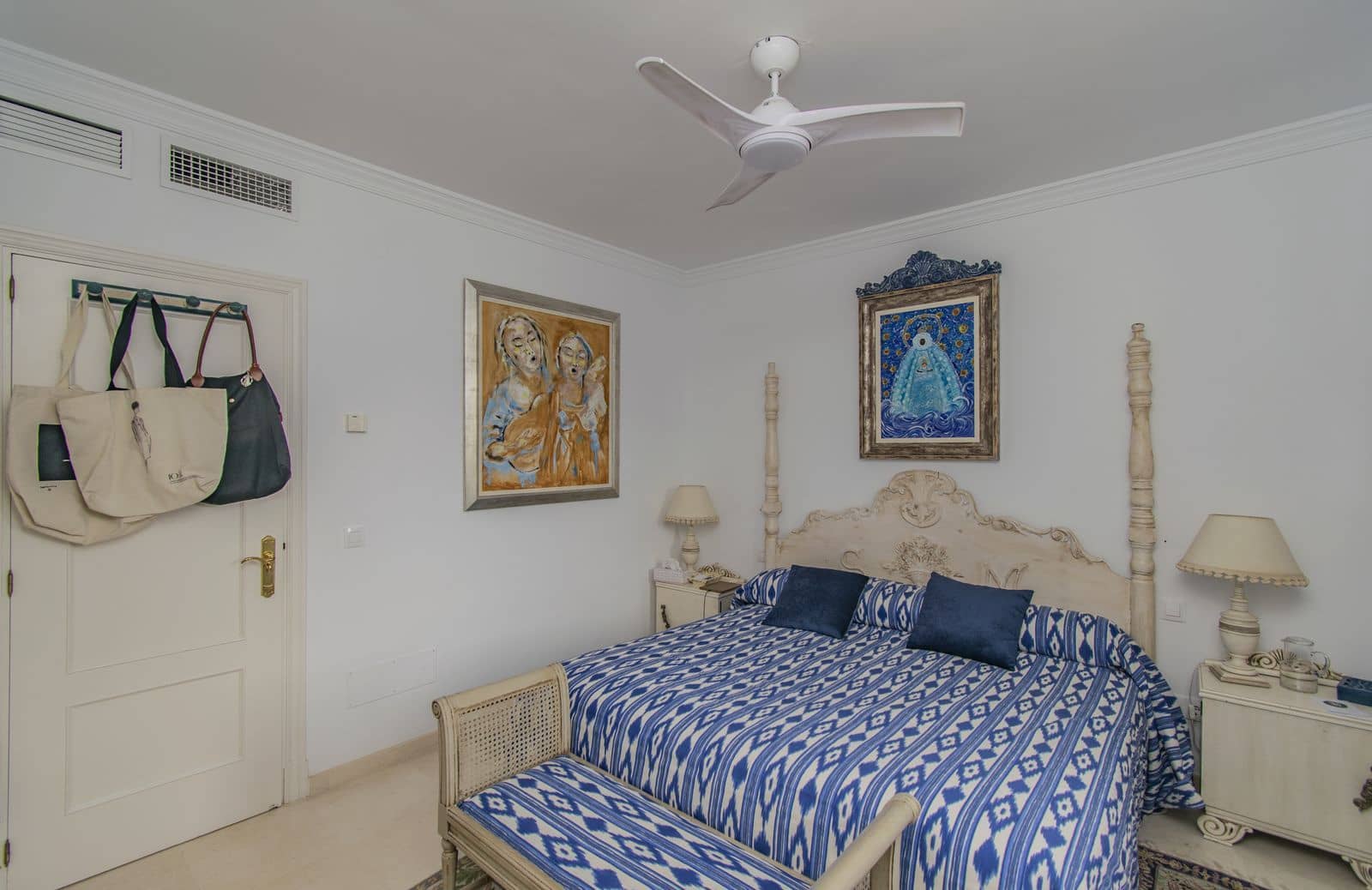 3 soveværelse Byhus til salg i Benahavis med swimmingpool garage - € 725.000 (Ref: 8012473)