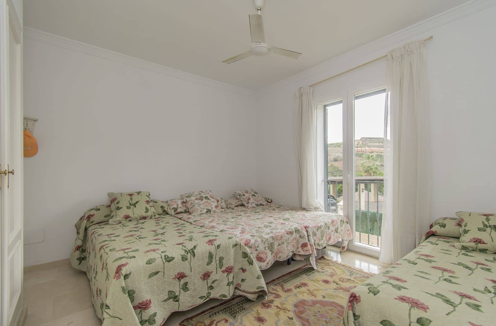 3 soveværelse Byhus til salg i Benahavis med swimmingpool garage - € 725.000 (Ref: 8012473)