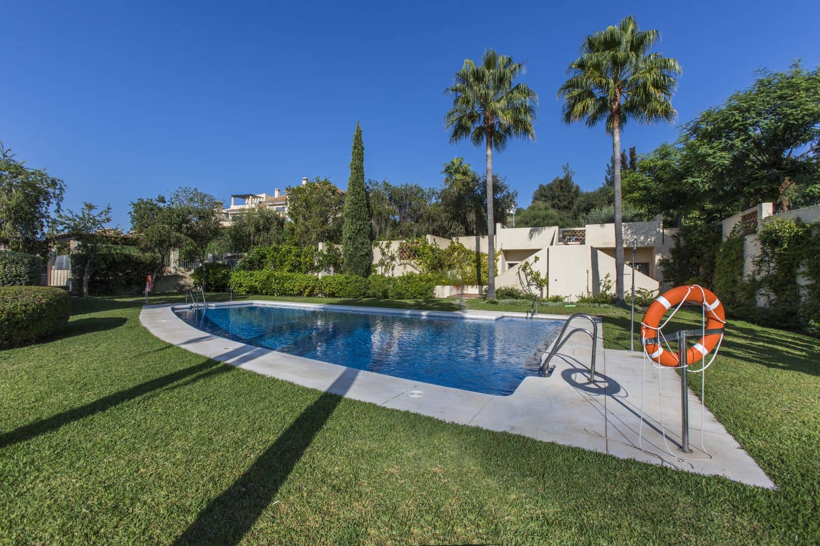 3 soveværelse Byhus til salg i Benahavis med swimmingpool garage - € 725.000 (Ref: 8012473)