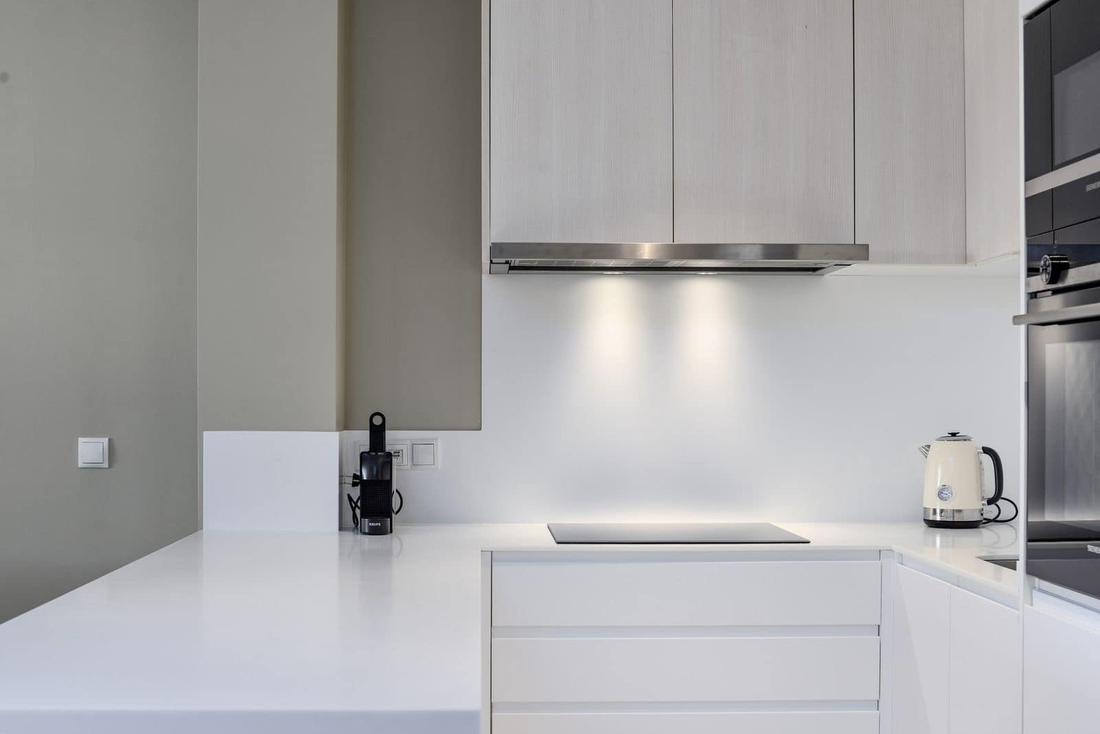 3 soverom Leilighet til salgs i New Golden Mile med svømmebasseng garasje - € 585 000 (Ref: 8021419)