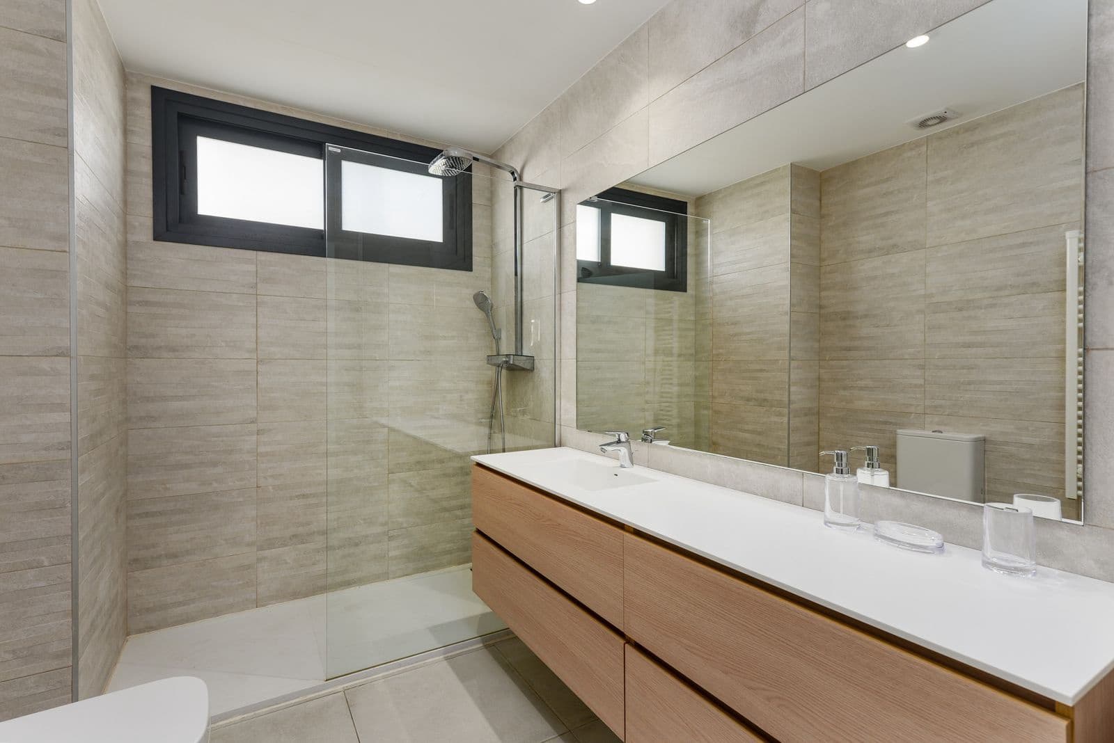 3 soverom Leilighet til salgs i New Golden Mile med svømmebasseng garasje - € 585 000 (Ref: 8021419)