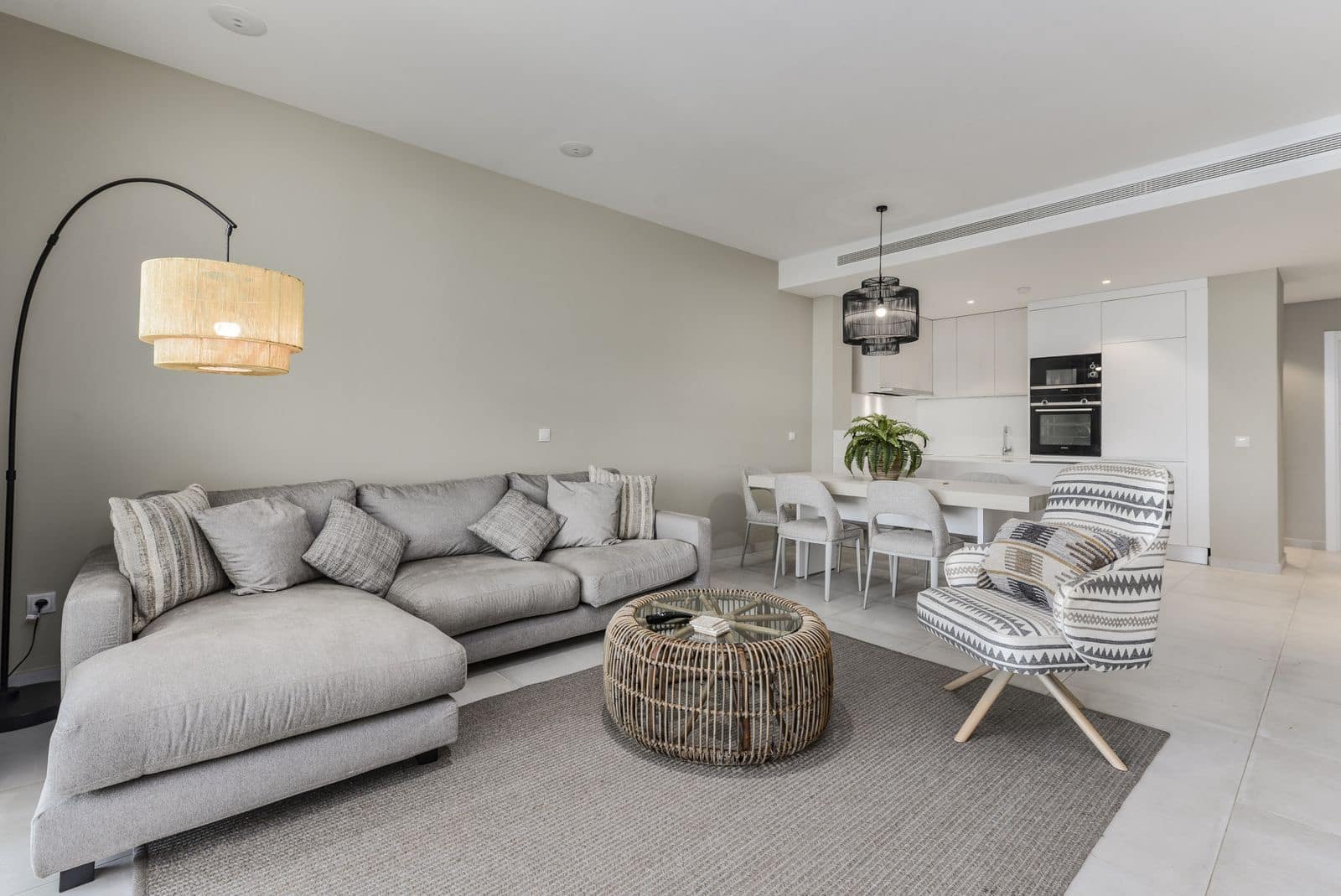 3 soverom Leilighet til salgs i New Golden Mile med svømmebasseng garasje - € 585 000 (Ref: 8021419)