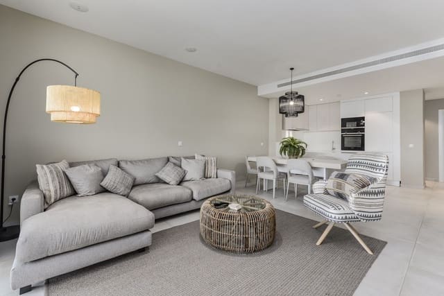 3 soverom Leilighet til salgs i New Golden Mile, Estepona med svømmebasseng garasje - € 585 000 (Ref: 8021419)