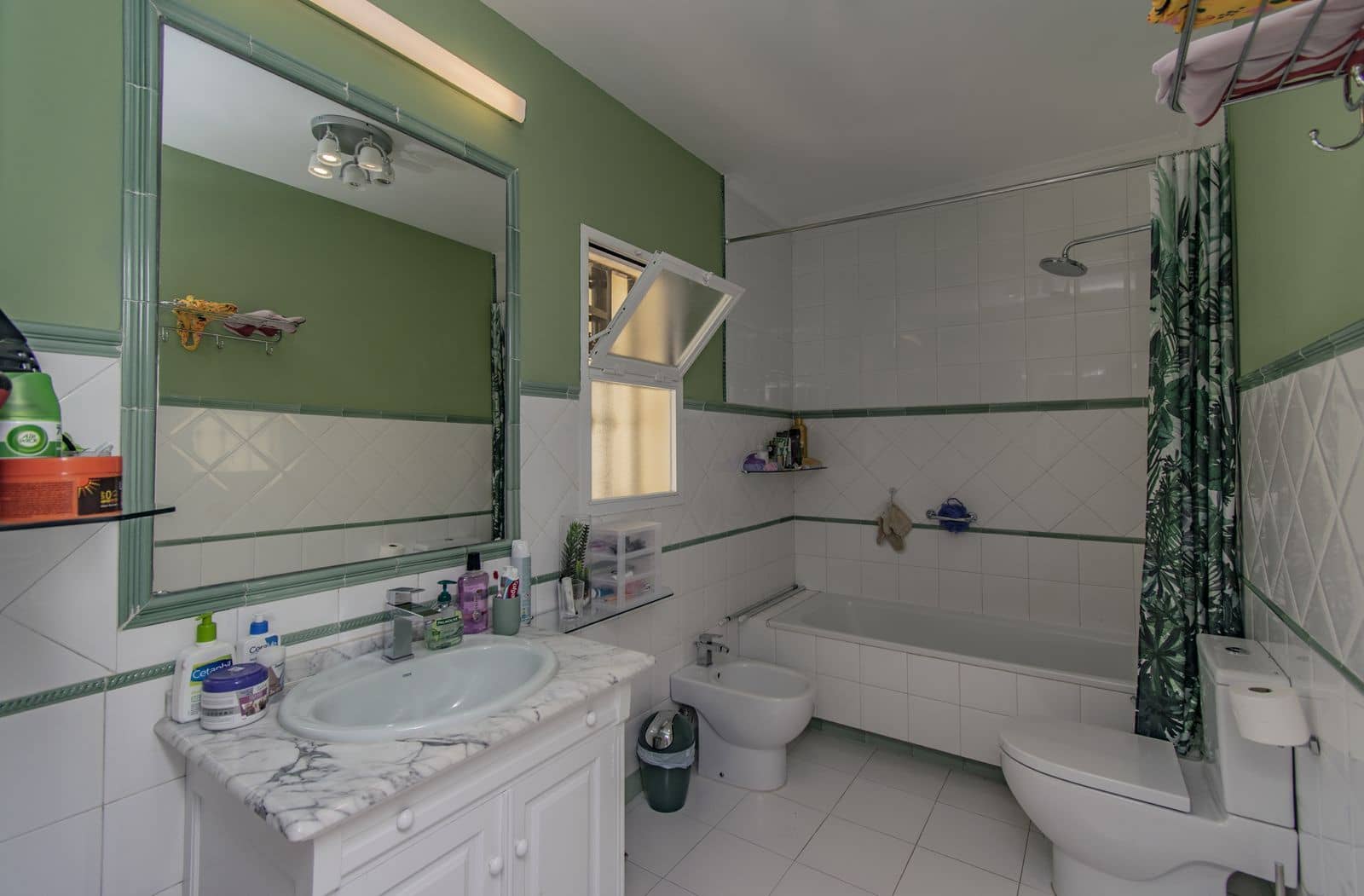 3 chambre Maison de Ville à vendre à La Quinta avec piscine garage - 594 999 € (Ref: 8045319)