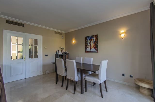 3 slaapkamer Huis te koop in La Quinta, Benahavís met zwembad garage - € 594.999 (Ref: 8045319)