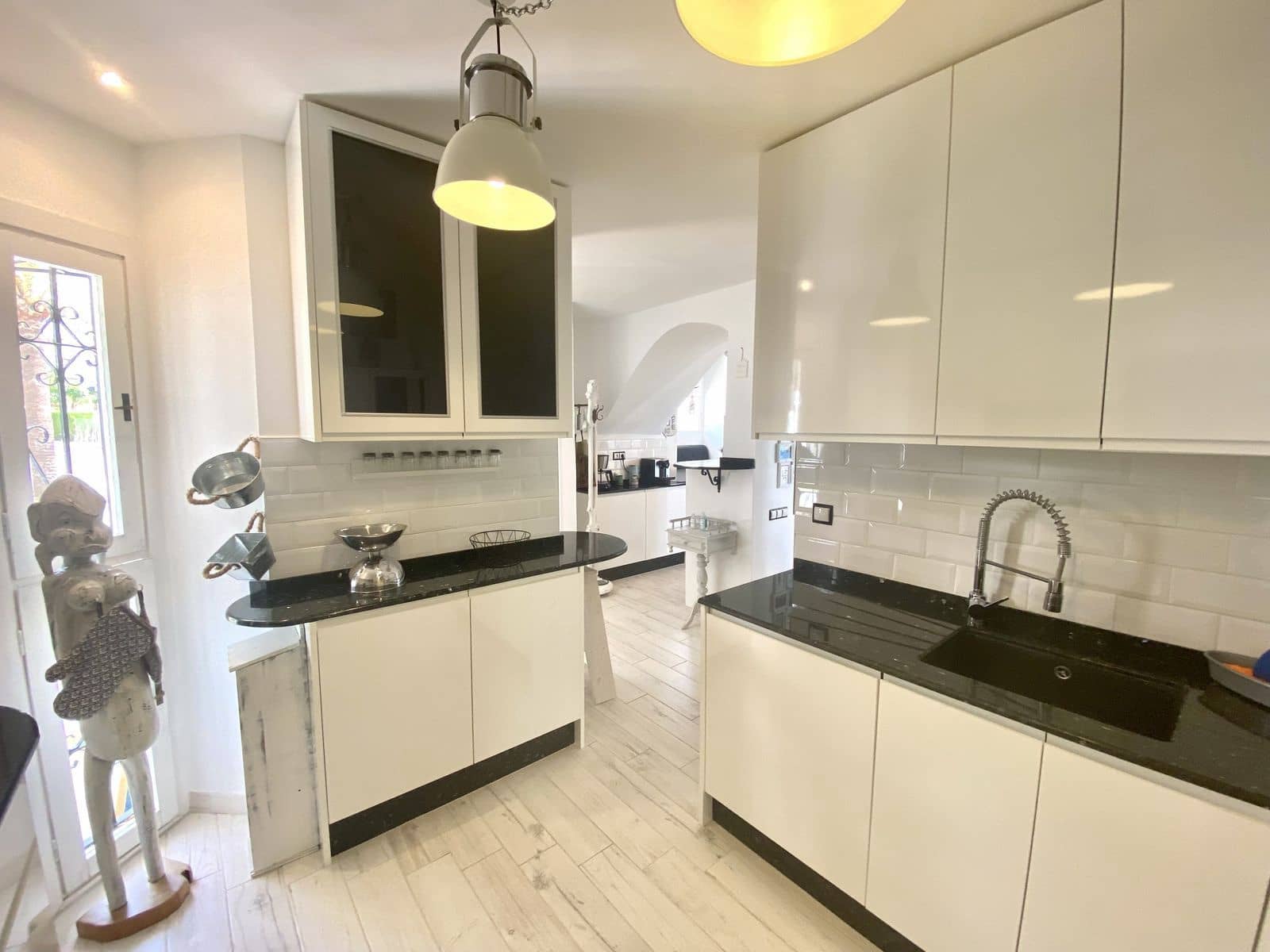 2 soverom Penthouse til salgs i Calahonda med svømmebasseng garasje - € 499 000 (Ref: 8045477)