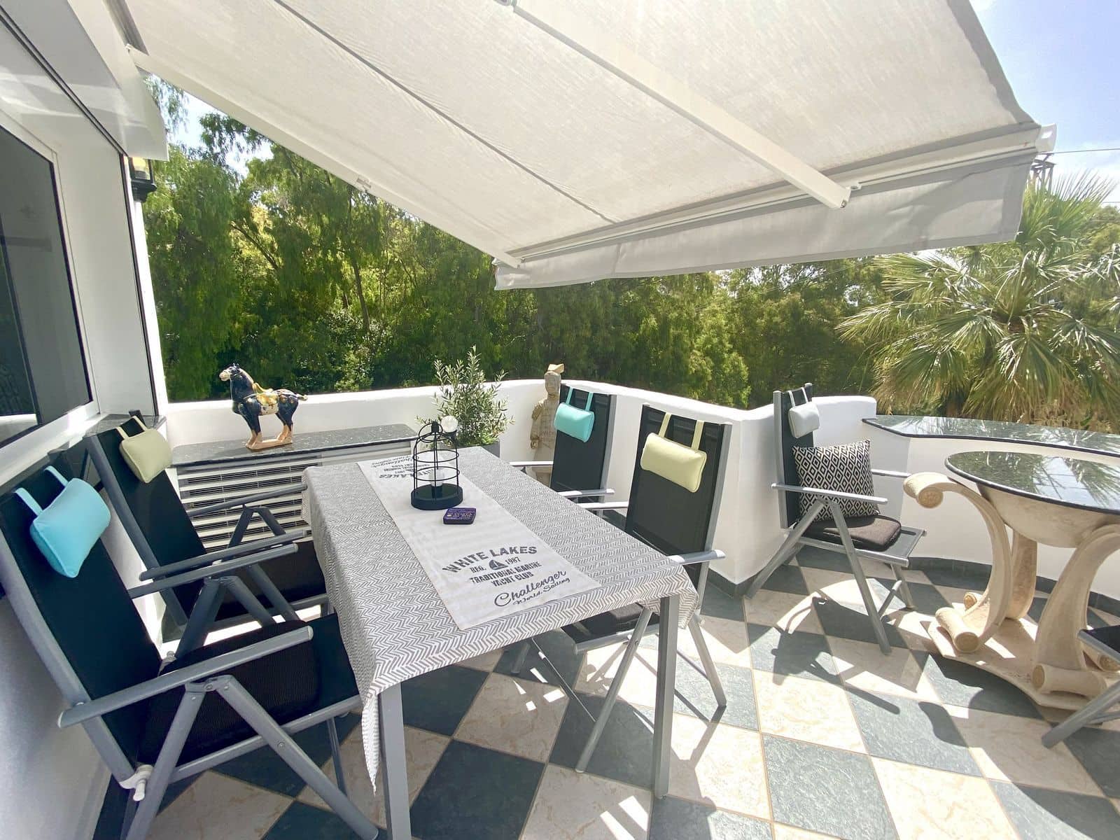 2 soverom Penthouse til salgs i Calahonda med svømmebasseng garasje - € 499 000 (Ref: 8045477)