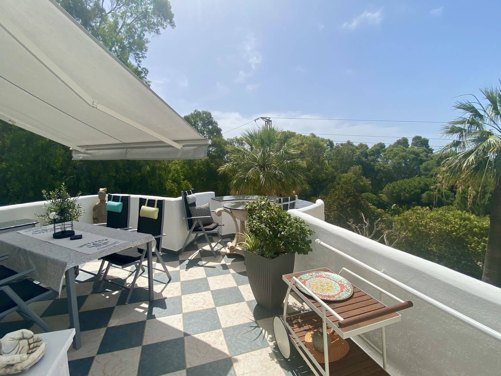 2 soverom Penthouse til salgs i Calahonda med svømmebasseng garasje - € 499 000 (Ref: 8045477)