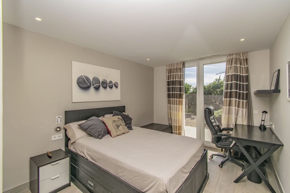 5 soveværelse Villa til salg i Marbella med swimmingpool - € 2.795.000 (Ref: 8045515)