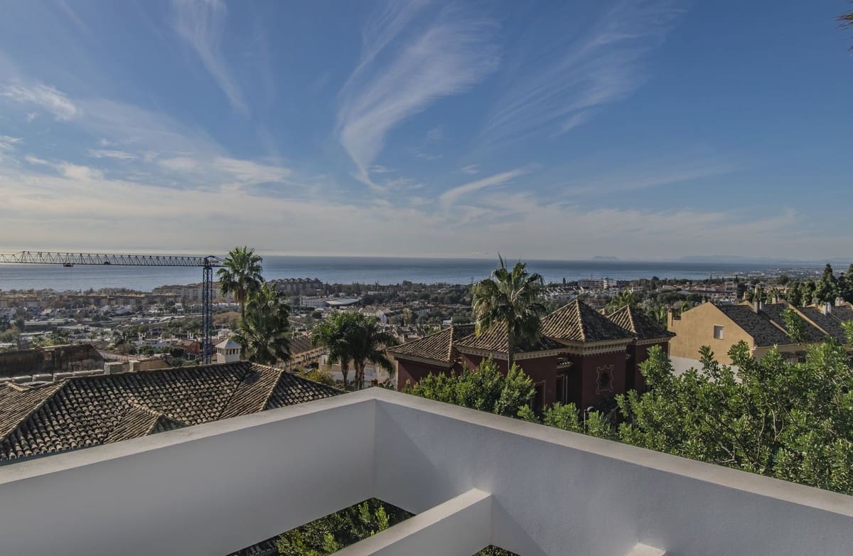 5 soveværelse Villa til salg i Marbella med swimmingpool - € 2.795.000 (Ref: 8045515)