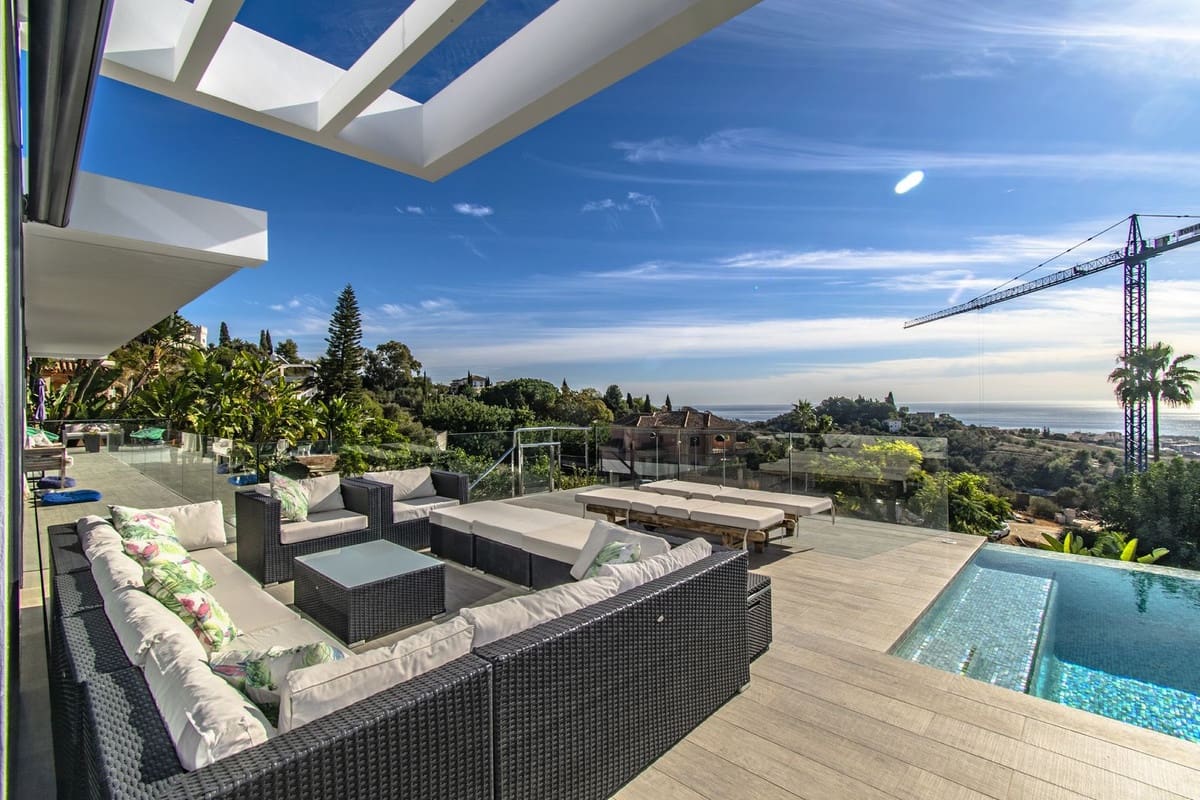 5 soveværelse Villa til salg i Marbella med swimmingpool - € 2.795.000 (Ref: 8045515)