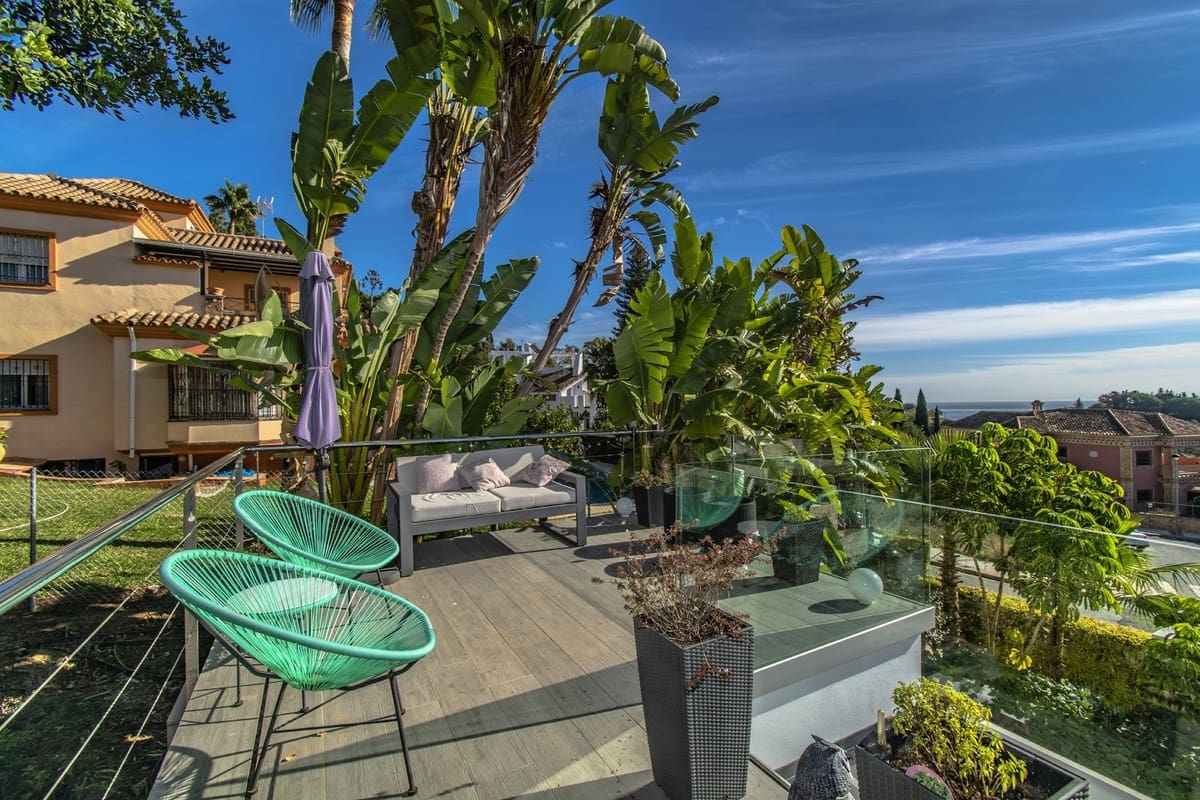 5 soveværelse Villa til salg i Marbella med swimmingpool - € 2.795.000 (Ref: 8045515)