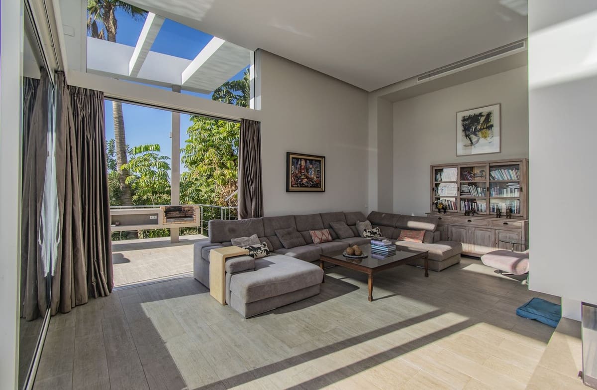 5 soveværelse Villa til salg i Marbella med swimmingpool - € 2.795.000 (Ref: 8045515)