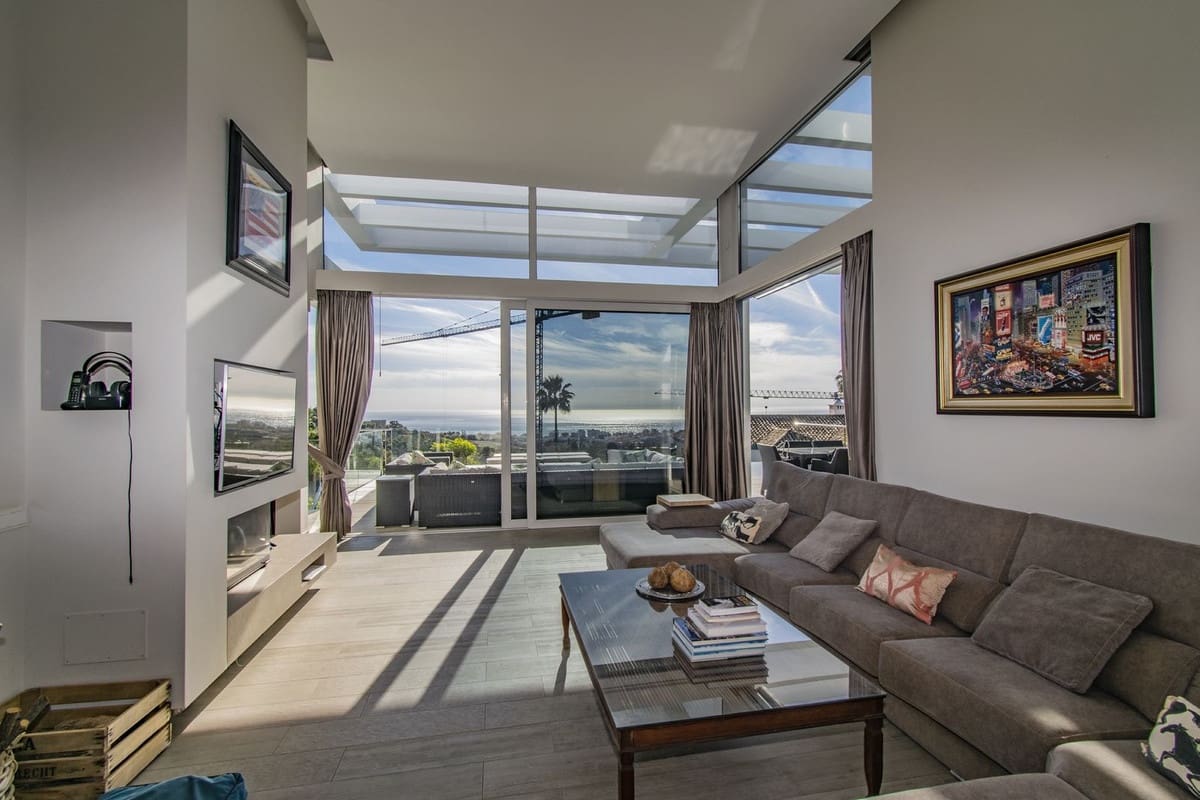 5 soveværelse Villa til salg i Marbella med swimmingpool - € 2.795.000 (Ref: 8045515)