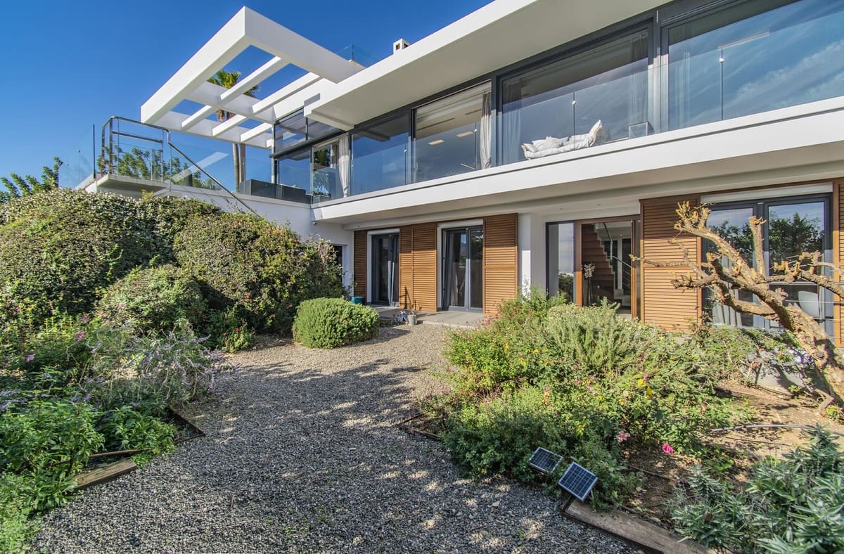 5 soveværelse Villa til salg i Marbella med swimmingpool - € 2.795.000 (Ref: 8045515)