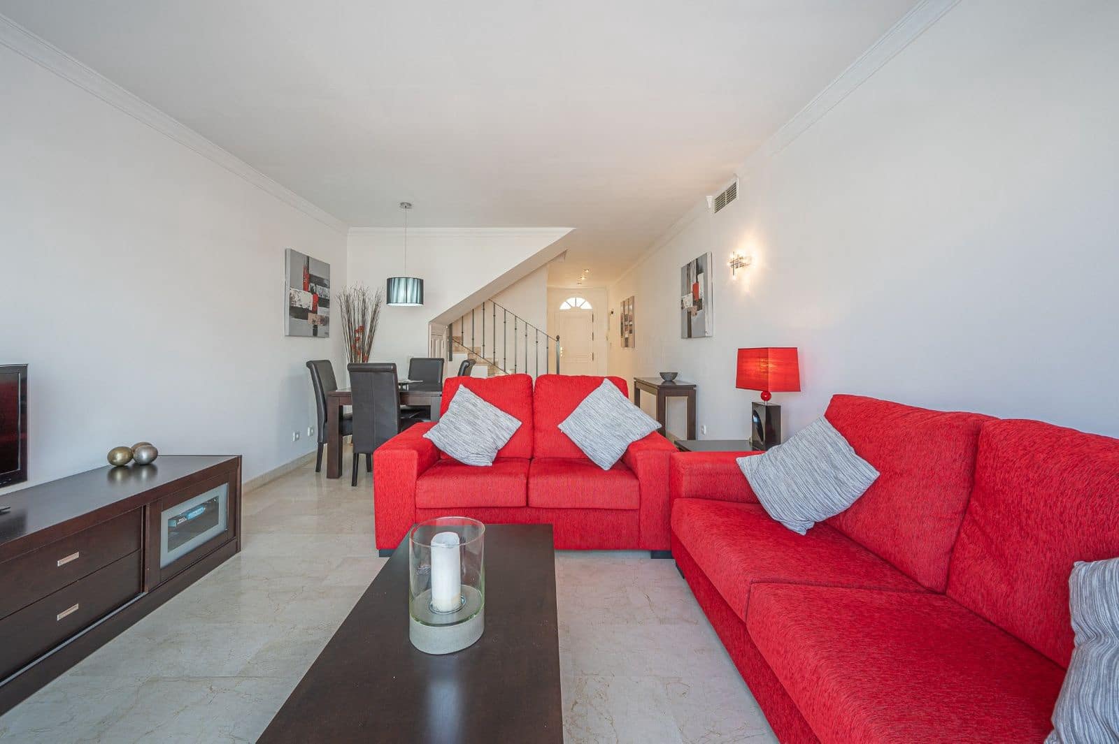 2 bedroom Penthouse for sale in Nueva Andalucia with pool garage - € 485,000 (Ref: 8045689)
