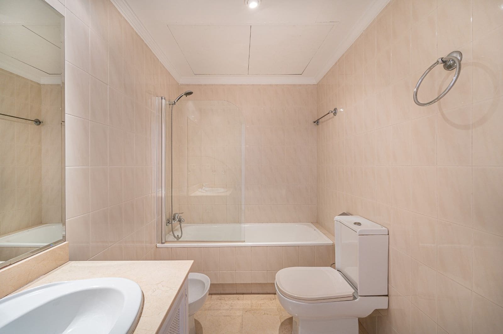 2 bedroom Penthouse for sale in Nueva Andalucia with pool garage - € 485,000 (Ref: 8045689)