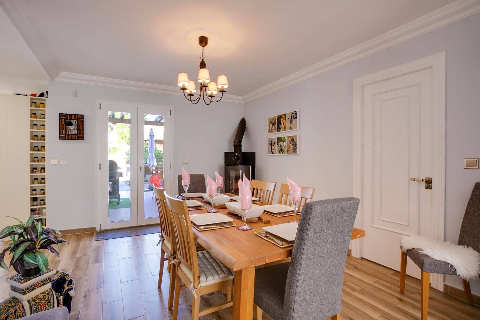 5 slaapkamer Villa te koop in Estepona met zwembad garage - € 1.195.000 (Ref: 8046095)