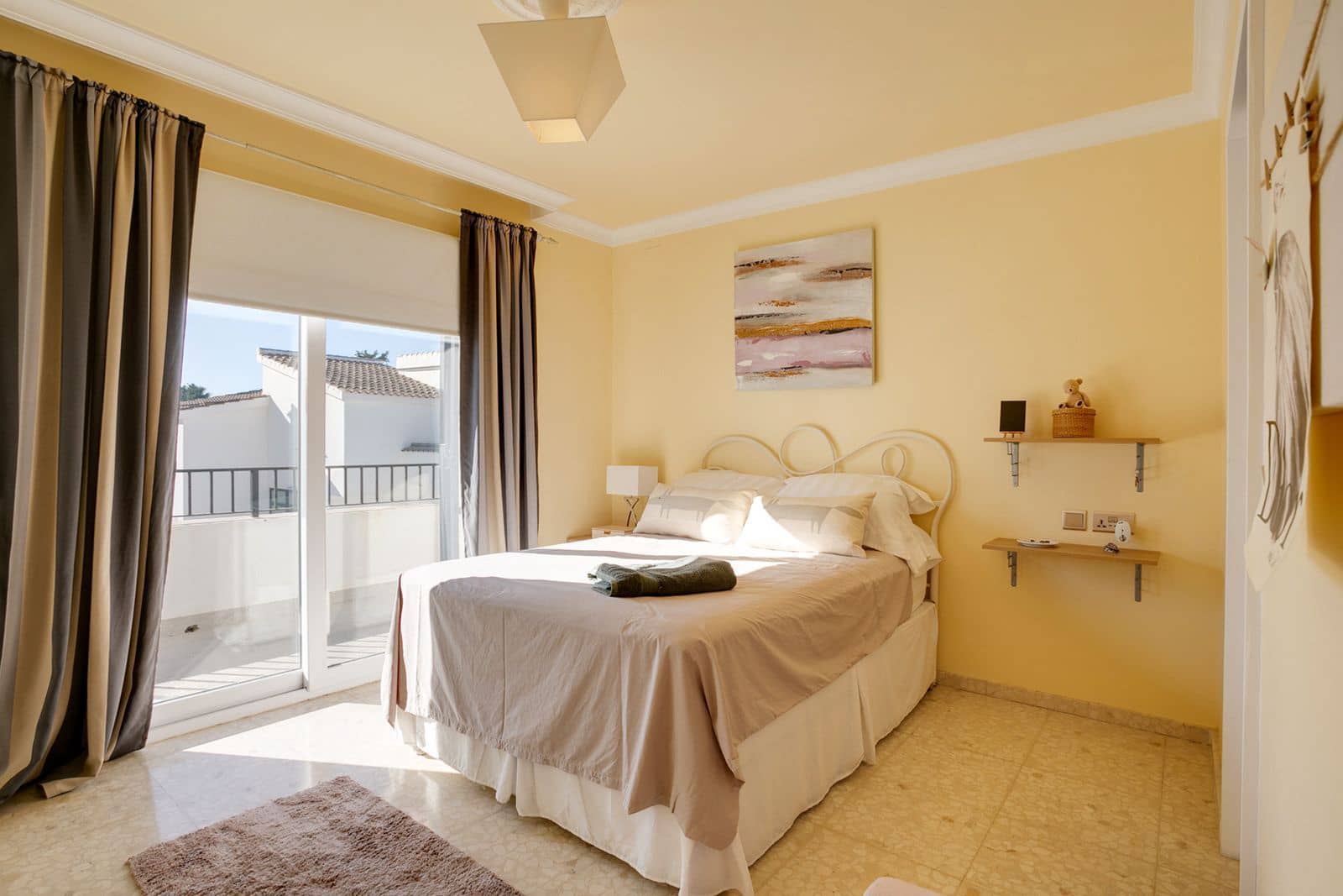 5 slaapkamer Villa te koop in Estepona met zwembad garage - € 1.195.000 (Ref: 8046095)