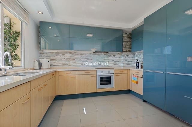 3 soverom Leilighet til salgs i Mijas Costa, Mijas med svømmebasseng - € 515 000 (Ref: 8059055)