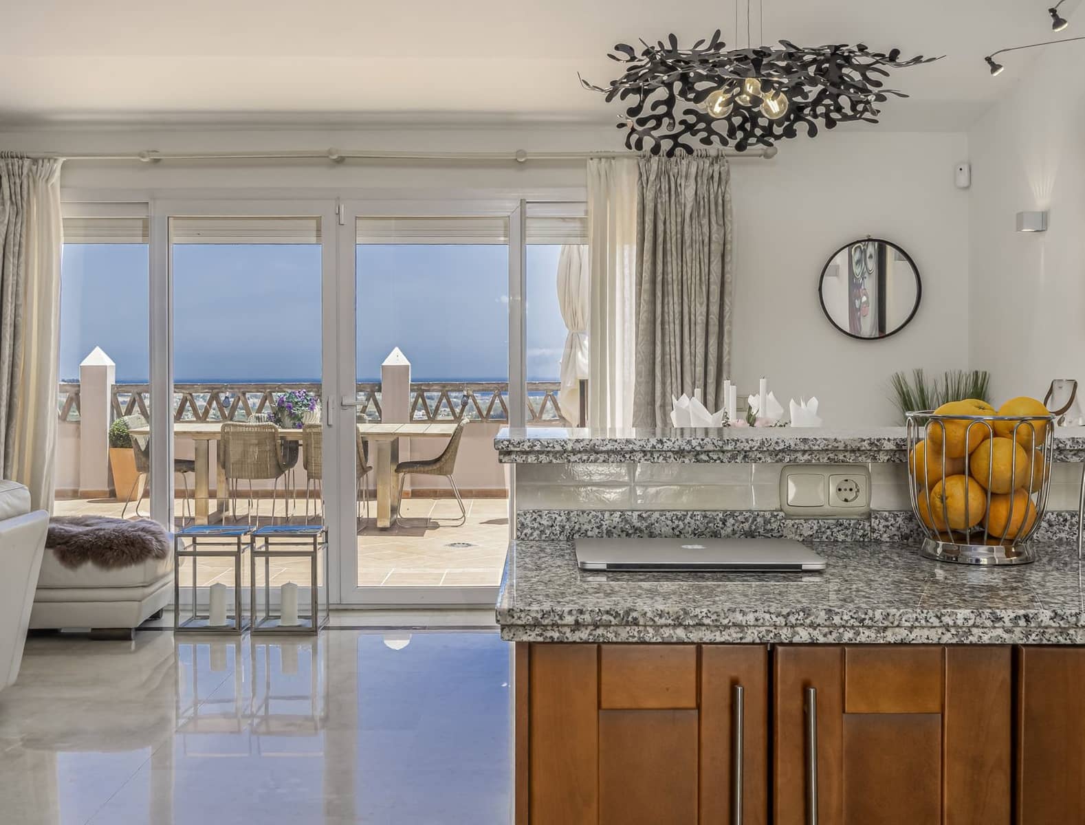 2 soveværelse Lejlighed til salg i Benahavis med swimmingpool garage - € 525.000 (Ref: 8073402)