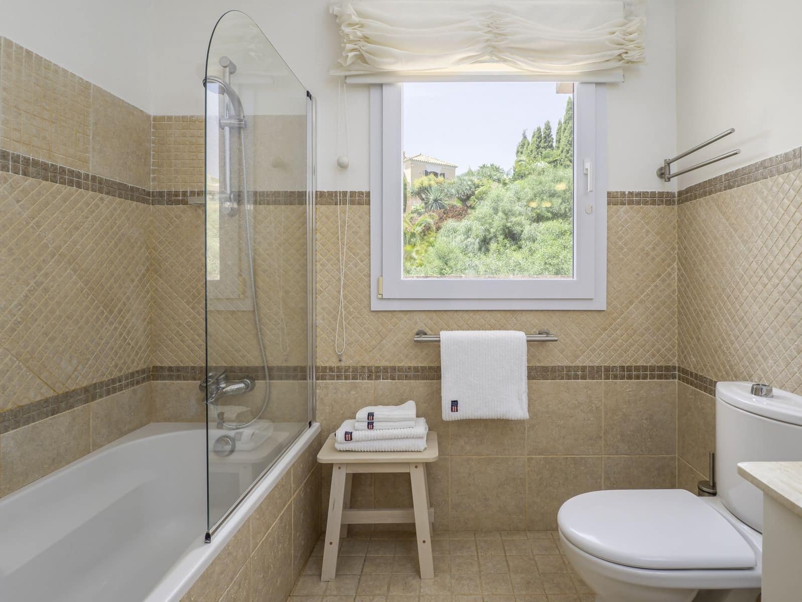 2 soveværelse Lejlighed til salg i Benahavis med swimmingpool garage - € 525.000 (Ref: 8073402)