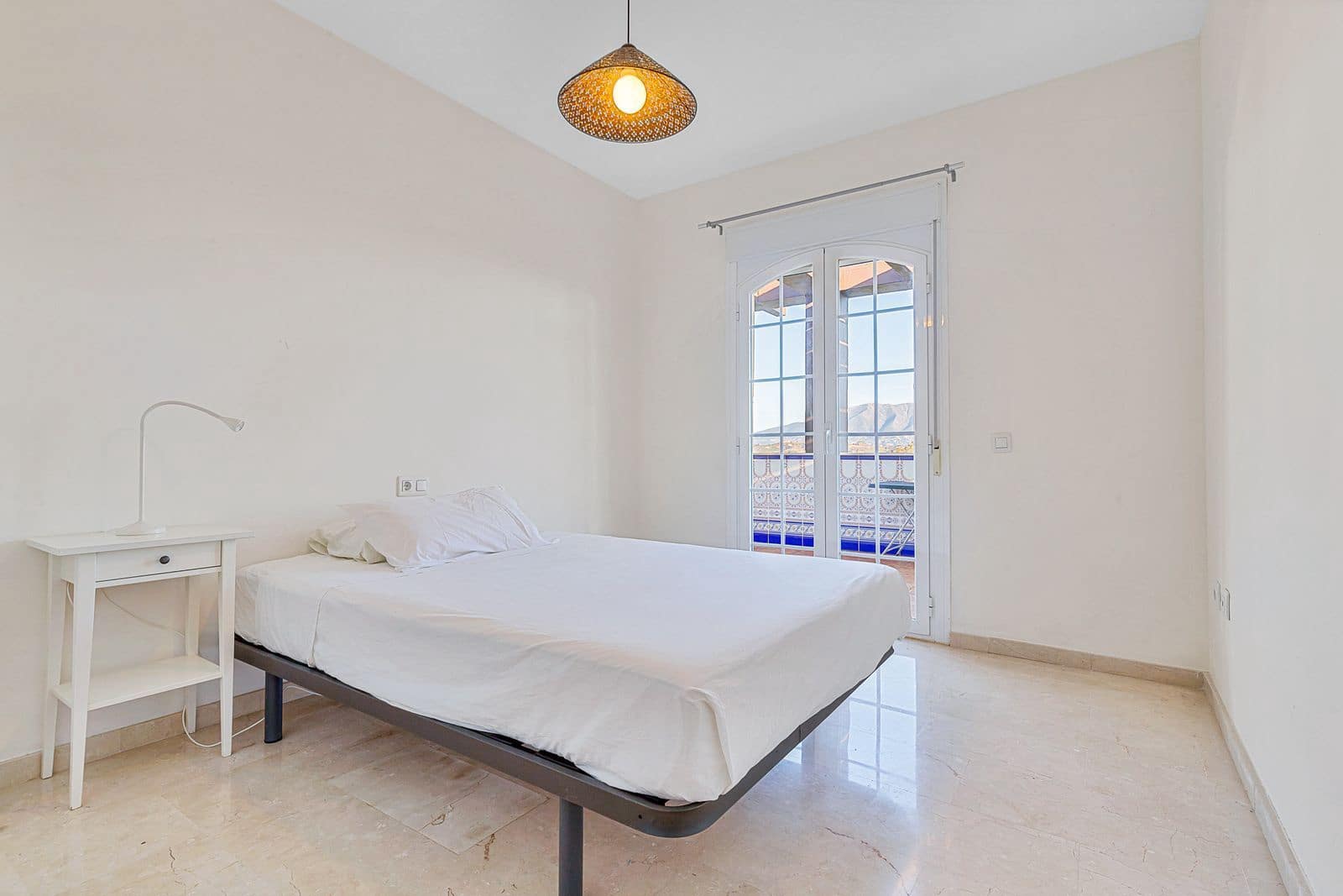 3 bedroom Penthouse for sale in Mijas Costa with pool garage - € 639,000 (Ref: 8085665)