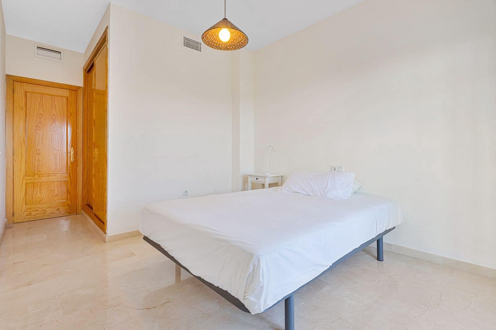 3 bedroom Penthouse for sale in Mijas Costa with pool garage - € 639,000 (Ref: 8085665)